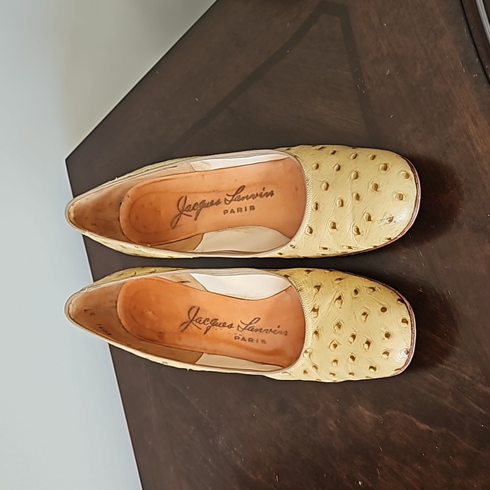 Vintage Jaques Lanvin Ostrich pumps